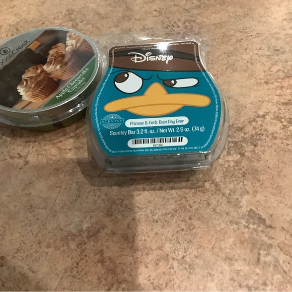 Disney Other - Disney Phineas & Ferb Best Day Ever Wax Bar - Blue and Brown